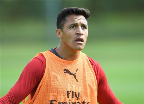 Guardiola xác nhận Arsenal muốn đổi Sanchez lấy Sterling