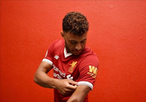 Huyền thoại Arsenal dự đoán Chamberlain gặp khó tại Liverpool
