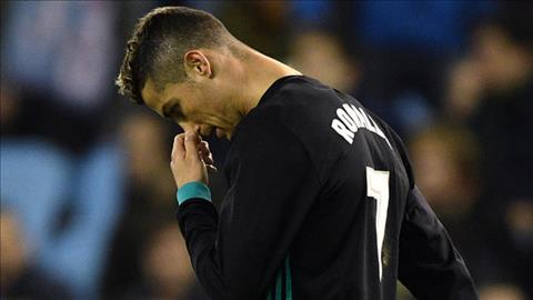 Tien dao Cristiano Ronaldo giam luong de roi Real hinh anh 2