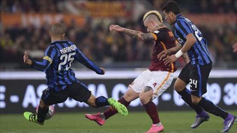 Inter Milan 1-1 Roma Ke bao hai, nguoi vo duyen hinh anh