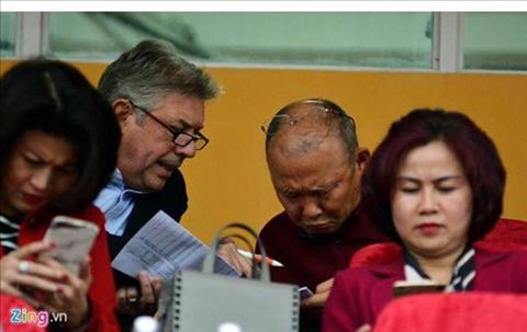 HLV Park Hang Seo cần GĐKT Gede để hạ U23 Uzbekistan