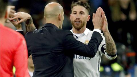 Trung ve Sergio Ramos benh vuc Zidane hinh anh 2