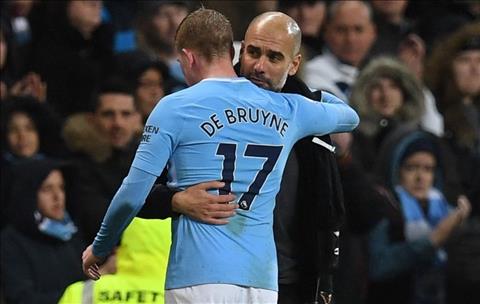 Bayern Munich chê bai Pogba, mời gọi De Bruyne