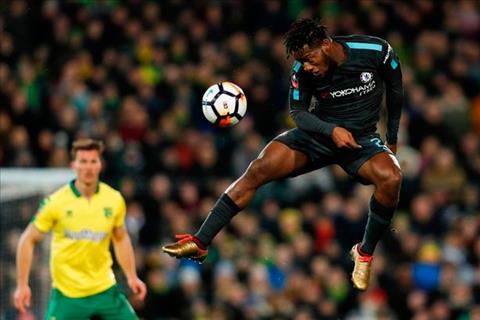 Everton chi 40 triệu bảng mua Michy Batshuayi của Chelsea hình ảnh