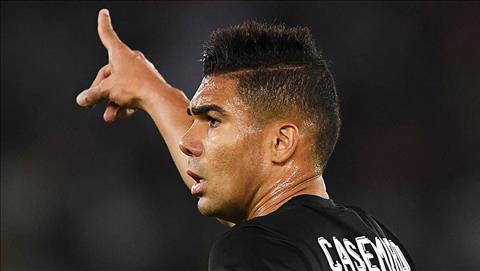 Real hít khói Barca, Casemiro vẫn quyết không từ bỏ cuộc đua