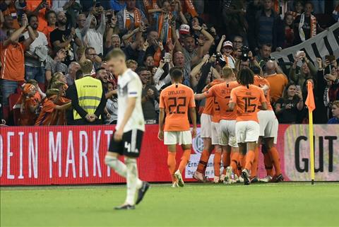 Hà Lan vs Đức Cỗ xe tăng lập kỷ lục tệ hại hình ảnh
