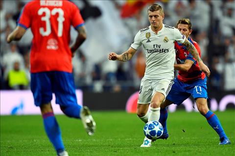 Toni Kroos noi ve tran Real 2-1 Viktoria Plzen