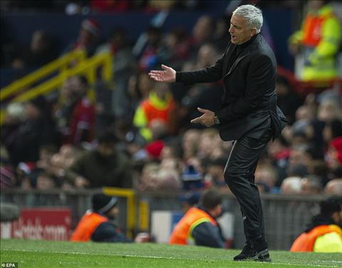 Jose Mourinho khong the giai quyet duoc van de cua Man Utd.