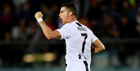 Ronaldo duoc Allegri het loi khen ngoi