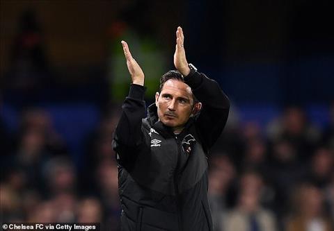 Frank Lampard phat bieu tran Chelsea vs Derby