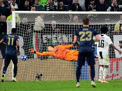 Dư âm Juventus 1-2 Man Utd Câu chuyện về hai chàng thủ môn hình ảnh 2