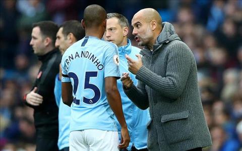 Man City nhận tin cực vui từ Fernandinho