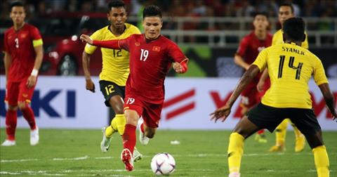 Tiền vệ Quang Hải bị chê đá dở ở trận Việt Nam 2-0 Malaysia