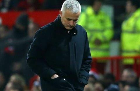 Mourinho nói gì trước tin đồn “làm phản” tại M.U?