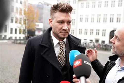 Thánh Bendtner bị tù 50 ngày vì đấm vỡ hàm tài xế taxi hình ảnh