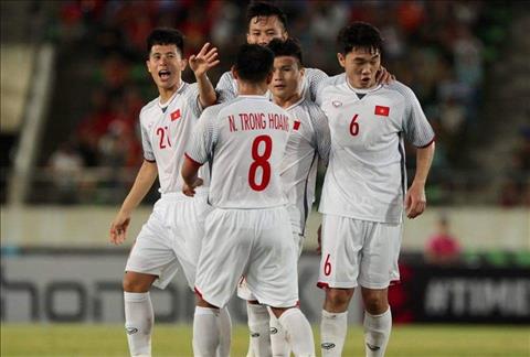 Tuyển thủ Việt Nam được khuyên nên sang Hàn Quốc chơi bóng sau AFF Cup