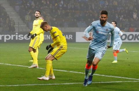 HLV Chelsea nói gì sau khi Giroud cắt chuỗi trận tịt ngòi?