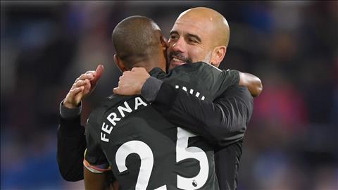 Pep lên tiếng vụ tìm người thay thế Fernandinho