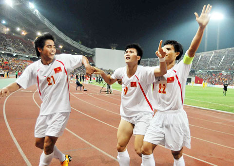 DT Viet Nam vo dich AFF Cup 2008 sau thang loi o tran chung ket luot di tai Bangkok