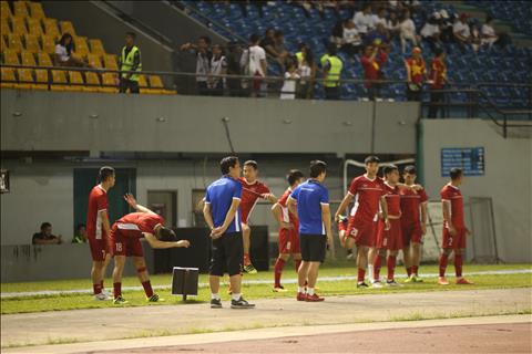 Philippines 1-2 Việt Nam (KT) Thắng thuyết phục, thầy trò HLV Park Hang Seo rộng cửa vào chung kết AFF Cup 2018 hình ảnh 6