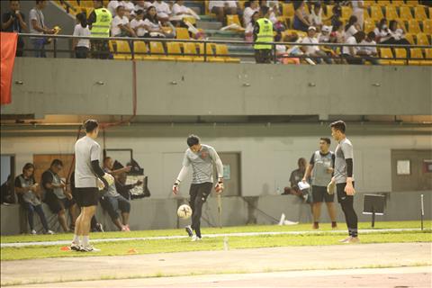 Philippines 1-2 Việt Nam (KT) Thắng thuyết phục, thầy trò HLV Park Hang Seo rộng cửa vào chung kết AFF Cup 2018 hình ảnh 6