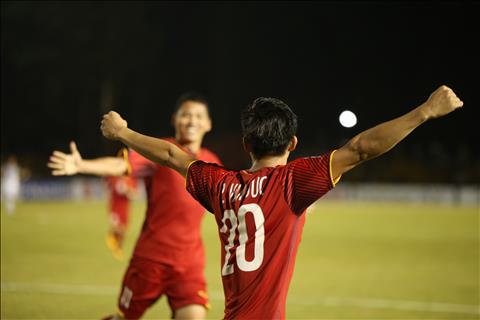 Phan Văn Đức rinh giải thưởng cá nhân của AFF Cup