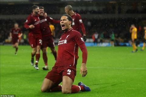 Jamie Redknapp ca ngợi Virgil van Dijk của Liverpool hình ảnh