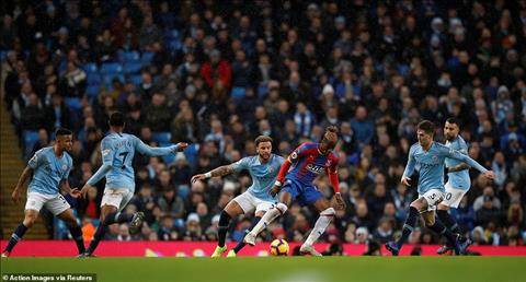 Man City thua sốc trên sân nhà: Ngai vàng đã bắt đầu lung lay dữ dội