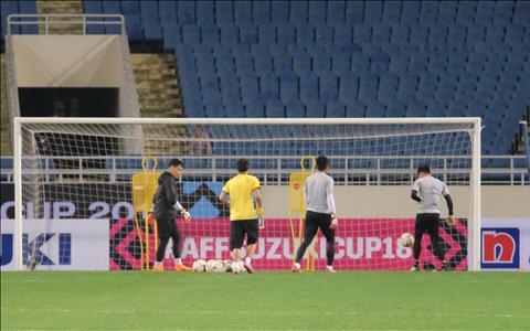 Nói là làm, ông Park để Công Phượng, Đức Chinh tập bài đặc biệt