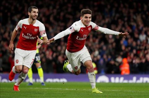 Arsenal an mung ban thang cua Torreira