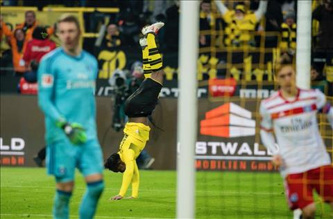 Dortmund 2-0 Hamburg: Batman nổ súng trong ngày Reus tái xuất