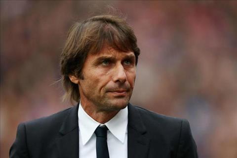 Conte len tieng ve tin don muon bo Chelsea hinh anh