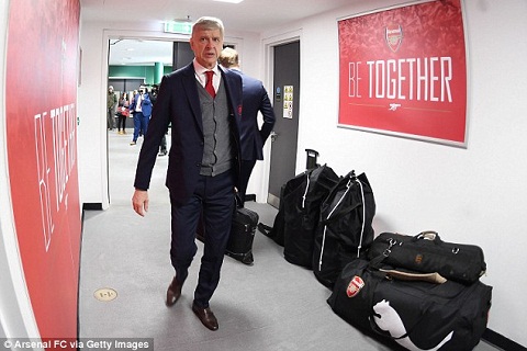 Góc Arsenal: Wenger “về vườn” là sự thật không thể khác được