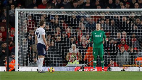 Góc Tottenham: Quả penalty gây tranh cãi và bàn thắng quan trọng nhất của Harry Kane