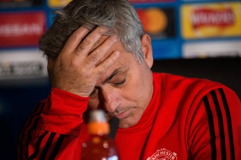 HLV Jose Mourinho: "Tôi không hiểu nổi những lời chỉ trích"