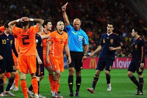 Howard Webb la trong tai Anh bat chinh o chung ket World Cup 2010