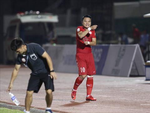 Gặp hạn, 'Ronaldo Việt Nam' theo chân Đình Trọng sang Hàn Quốc chữa bệnh