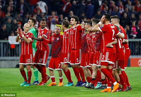 Jupp Heynckes phat bieu ve tran Bayern Munich vs Sevilla hinh anh