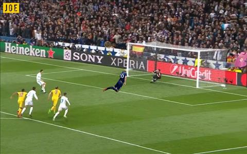 Harry Kane doi ban thang trong pha danh dau tu cu sut phat den cua Ronaldo tran gap Juventus.