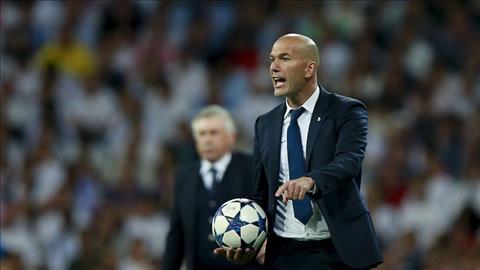 Goc Real Madrid Vung vang va chenh venh – Zidane nguoi di tren day hinh anh 3