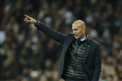 HLV Zidane quyet khong cho Real chuc mung Barca vo dich La Liga hinh anh