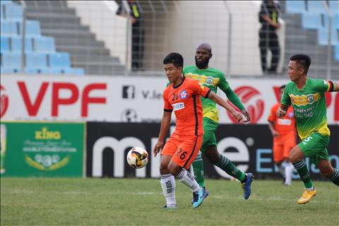 HLV Dinh Hong Vinh thua nhan Can Tho buong Cup Quoc gia 2018.