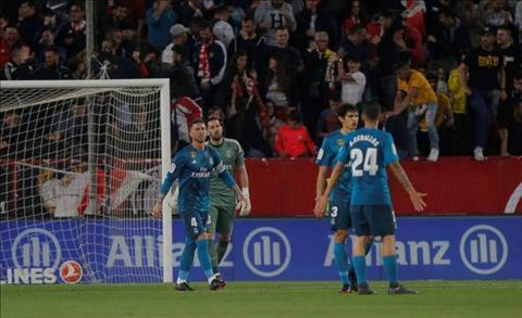 Sevilla 3-2 Real Madrid: Vắng Ronaldo, Sergio Ramos trở thành diễn viên chính