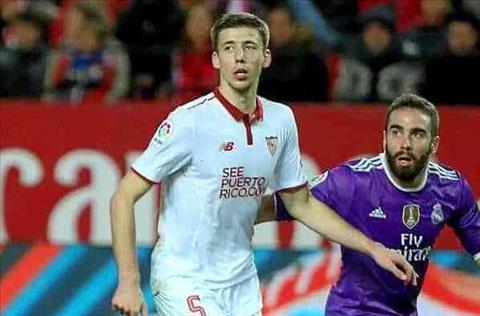 Lenglet dong y toi Barca