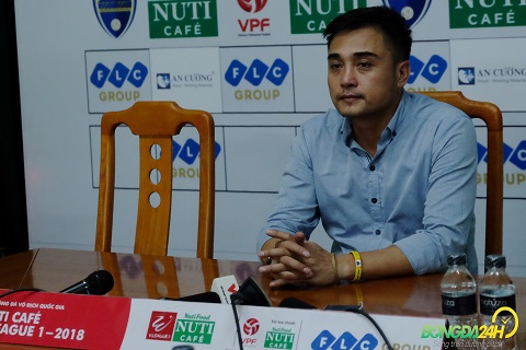 Thanh Hóa thắng trận thứ 3, HLV Nguyễn Đức Thắng hết lời khen ngợ hình ảnh