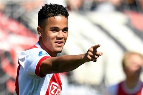 tien dao Justin Kluivert