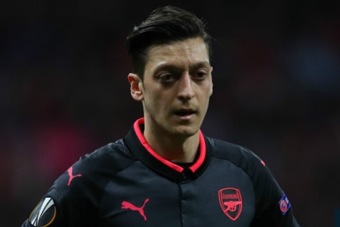 Mesut Ozil lạc quan về tình hình chấn thương