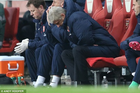Góc nhìn: Arsene Wenger khốn khổ thật!
