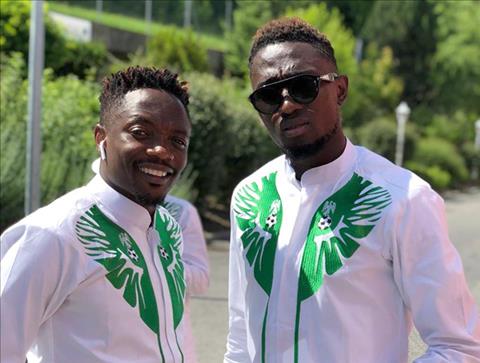 Trang phục di chuyển cực đẹp của tuyển Nigeria tại World Cup 2018