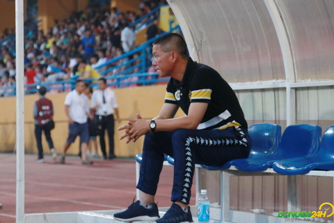 HLV Chu Đình Nghiêm giải thích về số 12 đặc biệt của Hà Nội FC